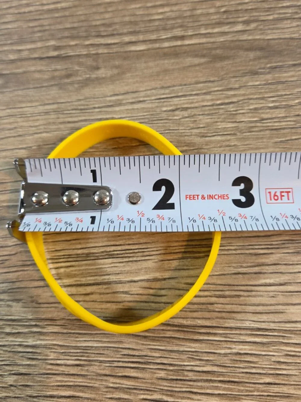 LIVESTRONG Yellow Silicone Wristband Bracelet Cancer Awareness‎ Adult Size